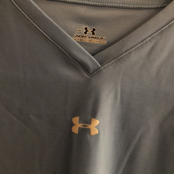 Girl’s Long Sleeve Under Armour T Shirt - Picture 2 of 4